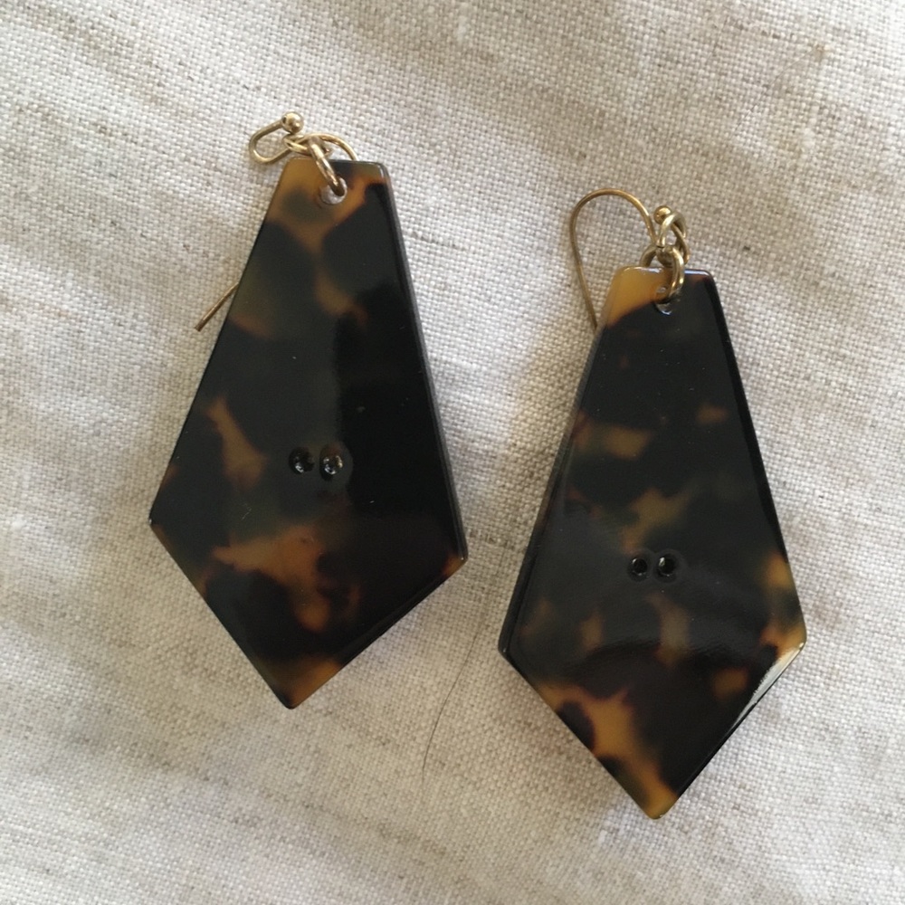 Tortoiseshell and Rhinestone Earrings - Picture 4 of 4